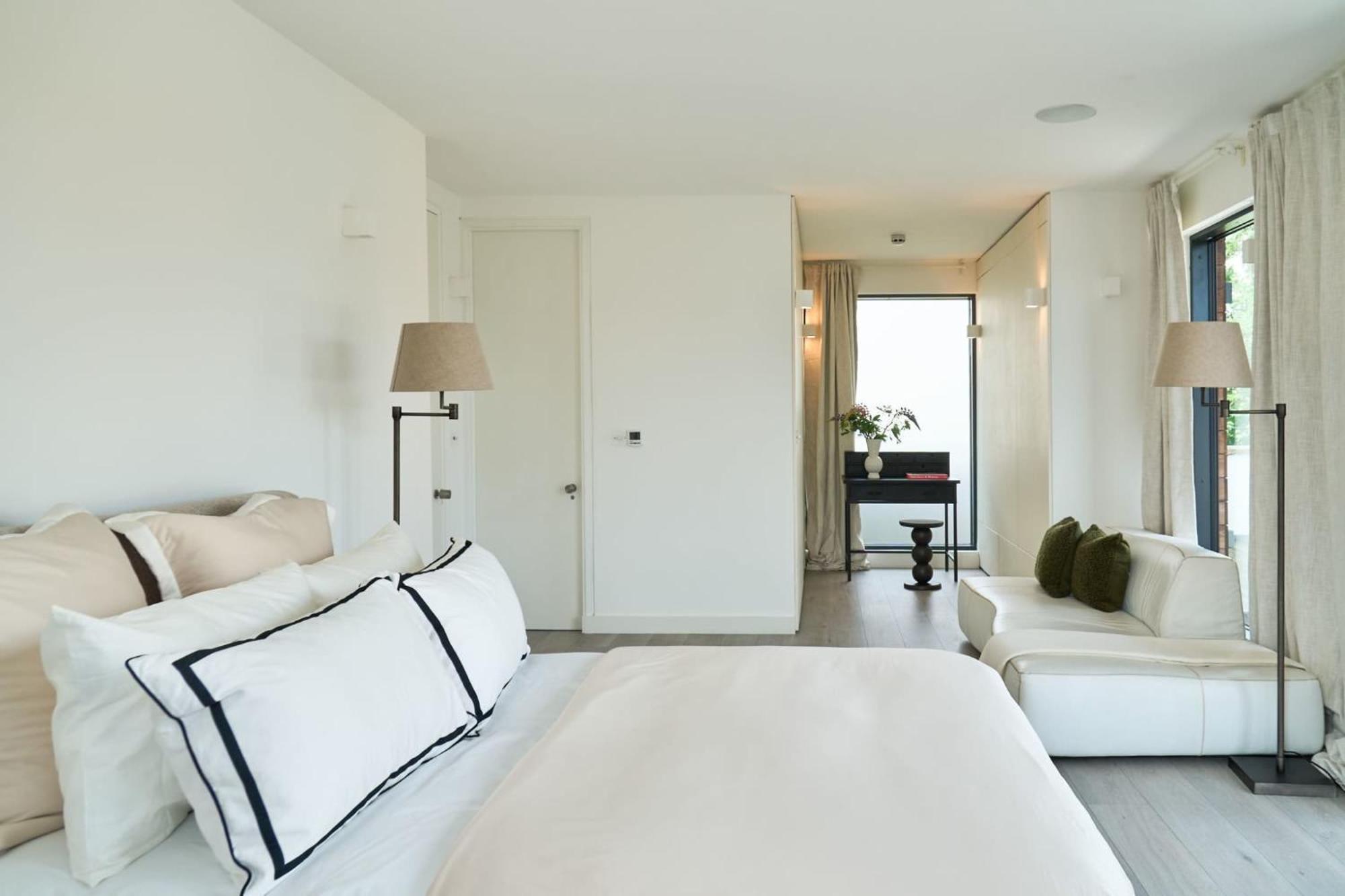 A Prestigious Haven Within London
