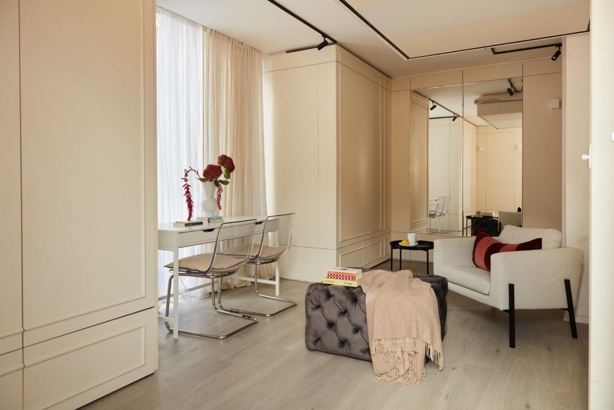 Prestigious Penthouse Haven In